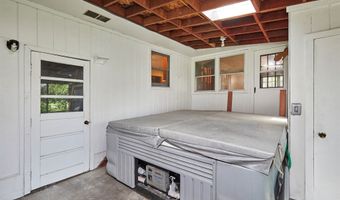 1612 Horse N Buggy Dr, Adel, IA 50003