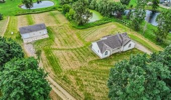 6051 Hough Rd, Almont, MI 48003