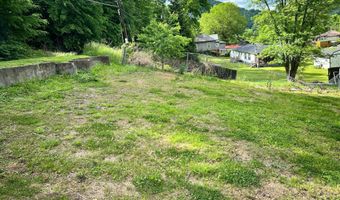 326 Park Ave, Appalachia, VA 24216