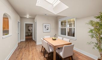 989 Golden Aspen Pl, Ashland, OR 97520