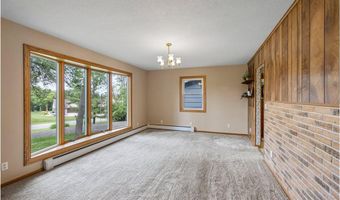 8545 70th St NW, Annandale, MN 55302