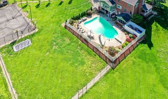 7082 Tremont Dr, Bargersville, IN 46106