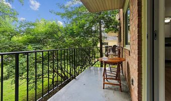 10518 WEYMOUTH St 102, Bethesda, MD 20814