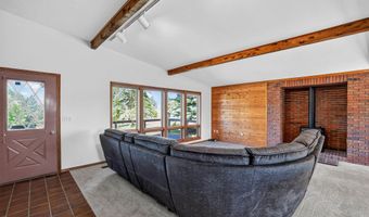 516 Skyline Dr, Cascade, ID 83611