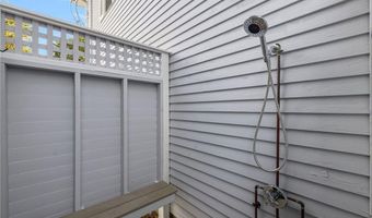 71 Willow Rd, Charlestown, RI 02813