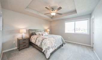 1053 NE 58th Ln, Ankeny, IA 50021