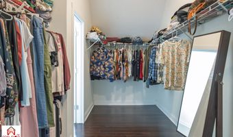 372 Foxboro Dr, Avon, IN 46123