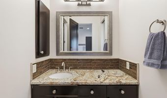 525 W HARMONY Pl, Chandler, AZ 85248