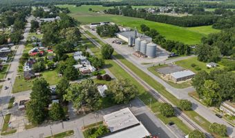 522 W 1st St, Ayden, NC 28513
