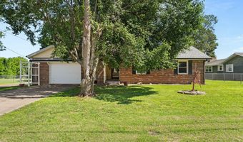 800 E Prairie Ln, Ash Grove, MO 65604