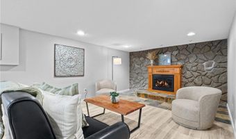 999 Elm Dr, Apple Valley, MN 55124