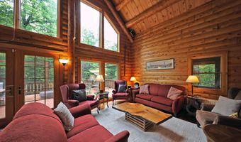 233 Algerie Rd, Becket, MA 01223