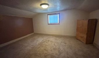 120 Ohmer St, Bottineau, ND 58318
