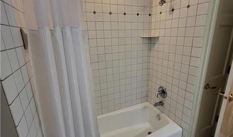 6102 Creek Ridge Ct, Minnetonka, MN 55345