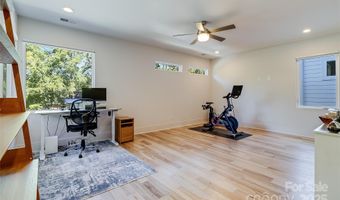 3110 Creighton Dr, Charlotte, NC 28205