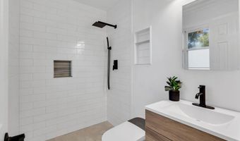 32 Belmont Ave, Bayville, NJ 08721