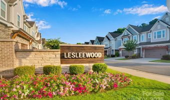 5052 Lesleewood Ct, Charlotte, NC 28226