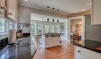 1194 Main St, Andrews, NC 28901