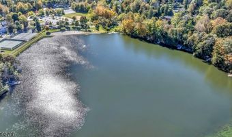 51 Lakeside Dr, Alloway, NJ 07422