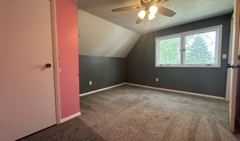 3250 E Douglas Ave, Des Moines, IA 50317