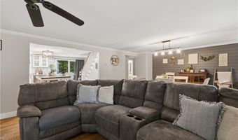 1070 Tarkiln Rd, Burrillville, RI 02830