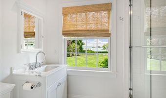 169 Wellington Ave, Newport, RI 02840