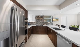 3754 NE 209th Ter, Aventura, FL 33180