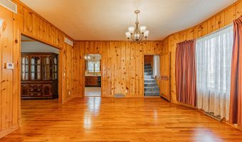 102 S Oak St, Arrowsmith, IL 61722