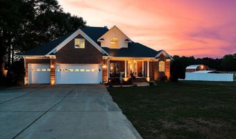 31 Chasewood Dr, Angier, NC 27501
