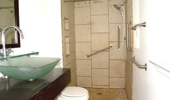 2096 Pat Ln A, Biloxi, MS 39531