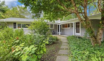 109 Country Club Rd, Avon, CT 06001
