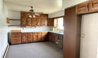 1817 Beech St, Atchison, KS 66002