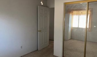 15576 Washoan Rd, Apple Valley, CA 92307