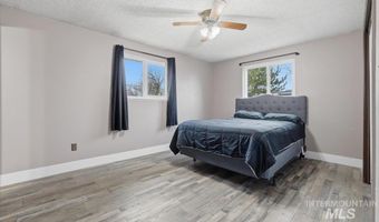 621 E Easy St, Caldwell, ID 83605