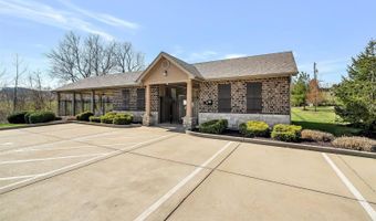 5470 Amber Meadows Dr, Imperial, MO 63052