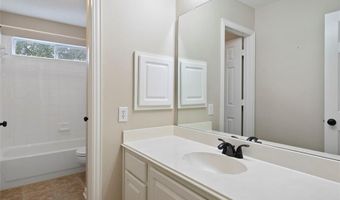 3777 Meadowcreek Cir, Addison, TX 75001