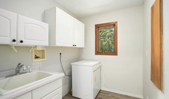 3537 Lake Ridge Ln, Allegan, MI 49010