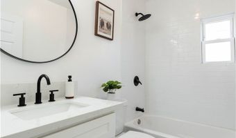 5743 Chesley Ave, Los Angeles, CA 90043