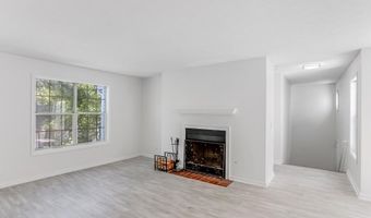 1008 Glenleaf Dr, Peachtree Corners, GA 30092