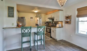 2310 E Woodlawn St, Allentown, PA 18109