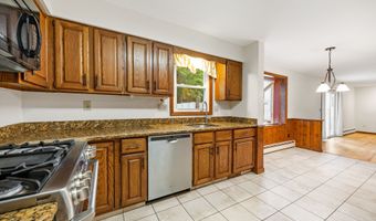 14 Colonial Ct, Cheshire, CT 06410