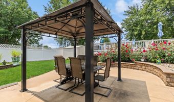 800 Scenic View Blvd, Altoona, IA 50009