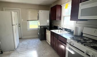 1693 Vine St, Biloxi, MS 39531