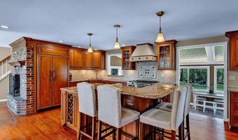 36 Whiting Farm Rd, Branford, CT 06405