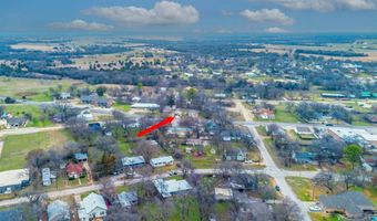 406 W Franklin St, Alvord, TX 76225