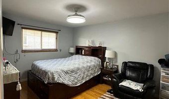 3076 Charity Dr, Sterling Heights, MI 48310
