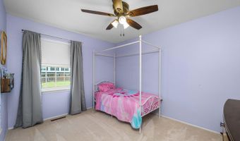 4 HAWKINS Ct, Bear, DE 19701
