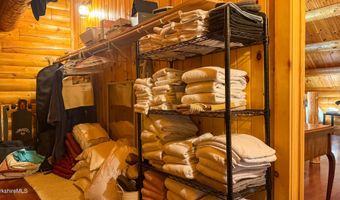 233 Algerie Rd, Becket, MA 01223