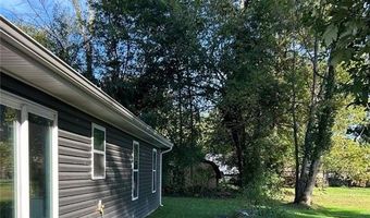 153 S 6th St, Austin, IN 47102