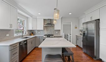 627 S Patton Ave, Arlington Heights, IL 60005
